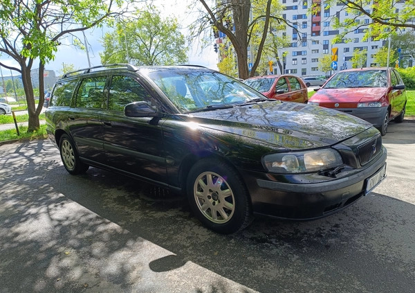 Volvo V70 cena 4199 przebieg: 210350, rok produkcji 2001 z Wrocław małe 56